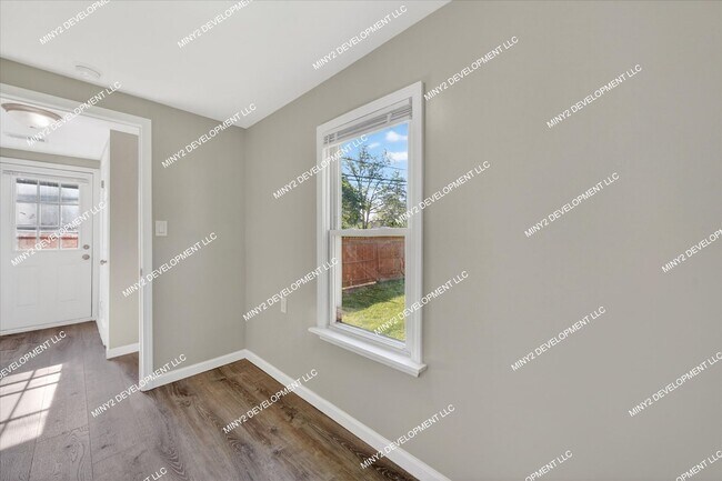 Building Photo - 12862 Georgiana Ave