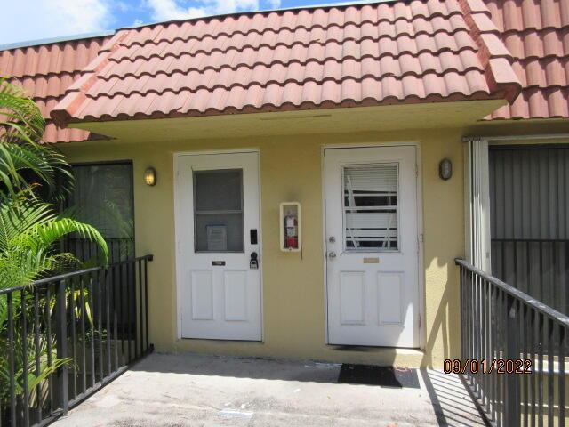 Primary Photo - 11384 Royal Palm Blvd