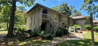 Building Photo - 1074 Sea Cliff Dr N