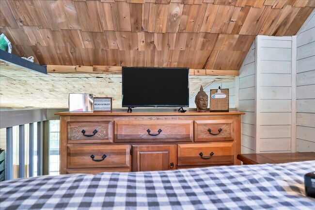 Building Photo - 2796 Camp Easter Rd