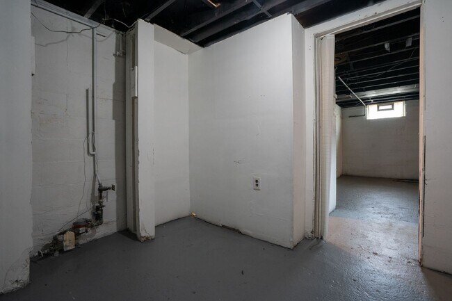 Building Photo - Eastpointe 3 bedroom