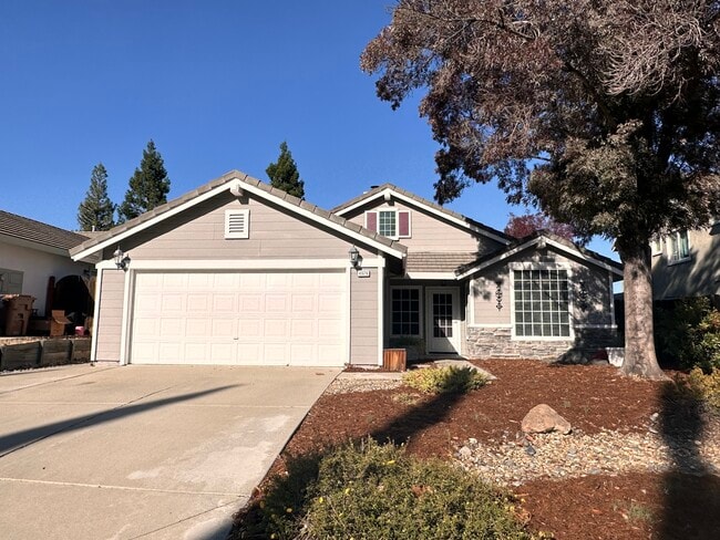 Primary Photo - 4976 Mesa Ridge Dr