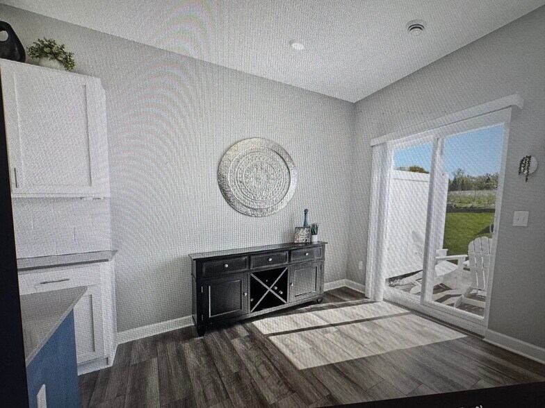 Building Photo - 10680 Wiles Way