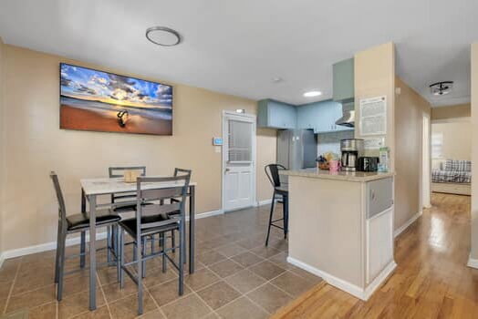 Building Photo - $250 Off Your Second Month's Rent + $250 Referral Bonus | Student-Friendly 3BR Home Minutes from ...