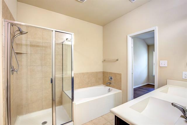Building Photo - 14408 Artisan Dr