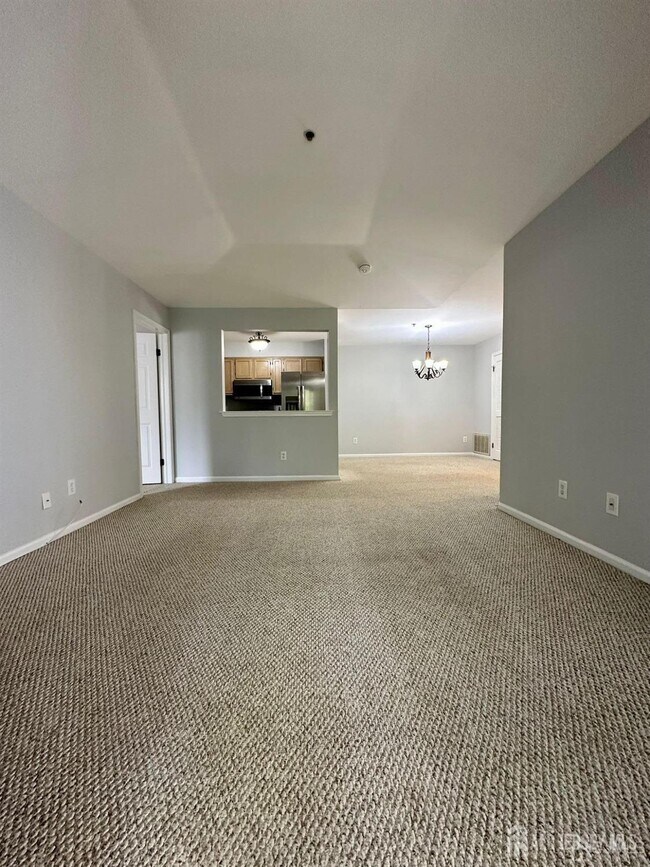 Building Photo - 434 Waterford Dr