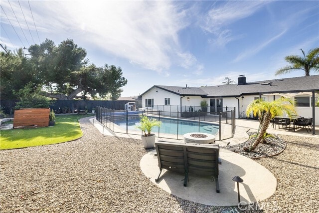 Building Photo - 2620 Calle Limonero