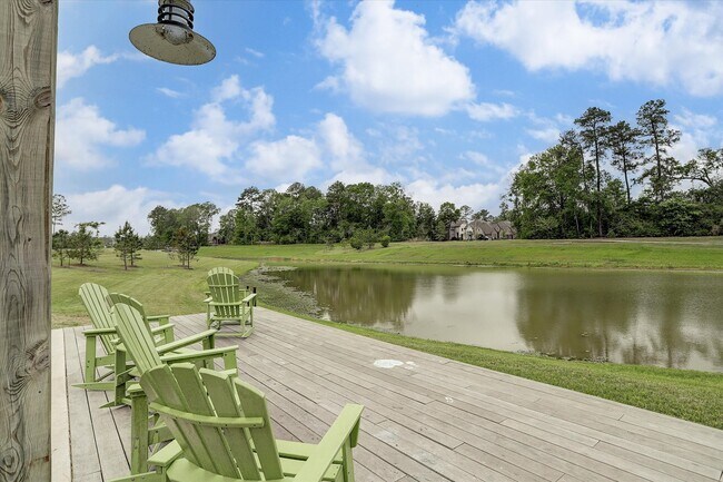 Building Photo - 16503 Whiteoak Canyon Dr