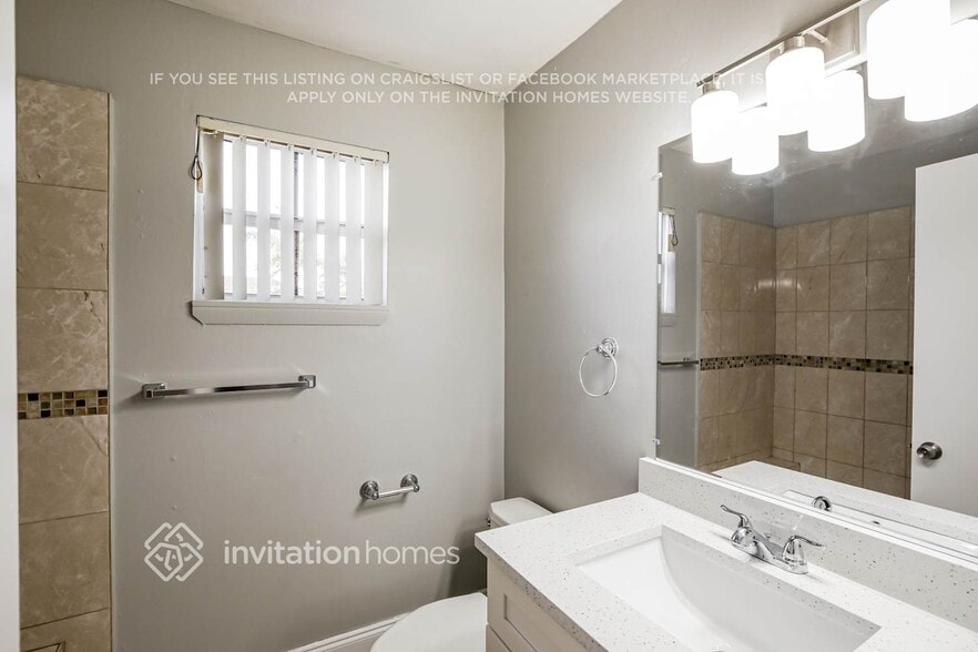 Building Photo - 14736 SW 92nd St