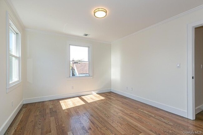 Building Photo - 207 Nassau Blvd