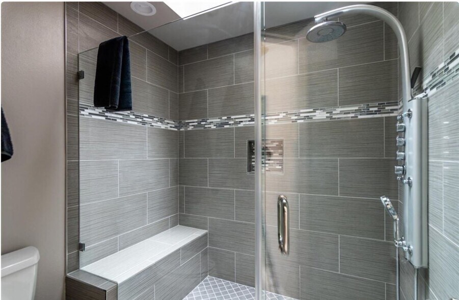 Building Photo - 6034 E Cadbury Dr