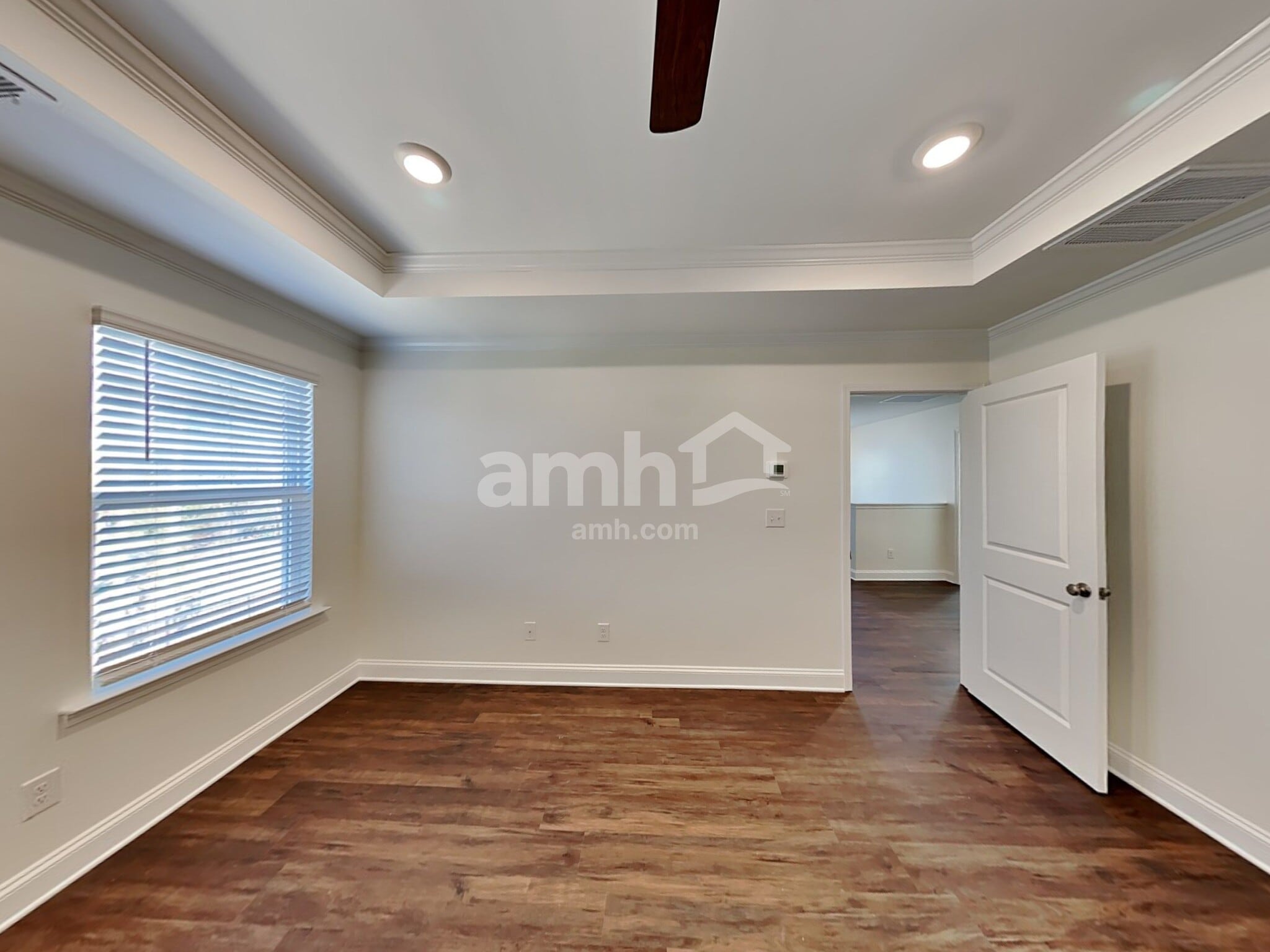 Building Photo - 617 Rivermist Dr