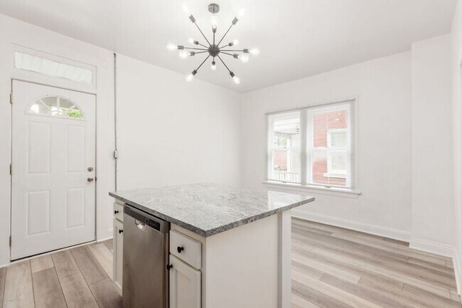 Building Photo - 58 N 20th St