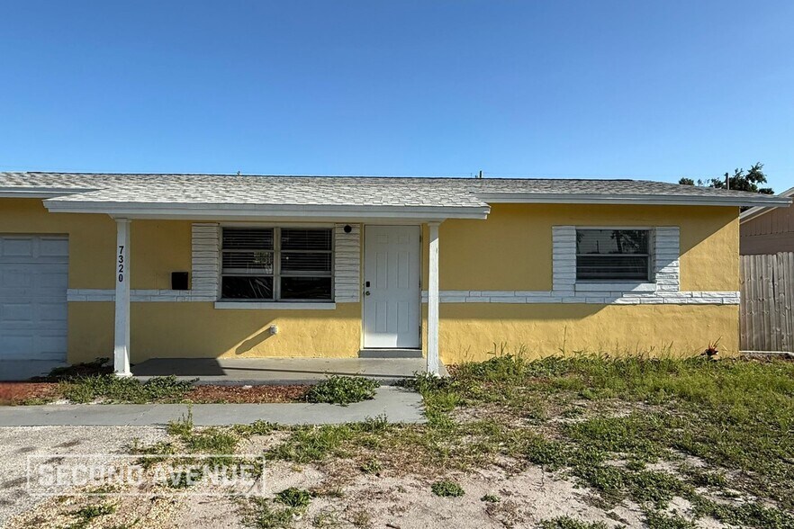 Building Photo - 7320 38th Ave N