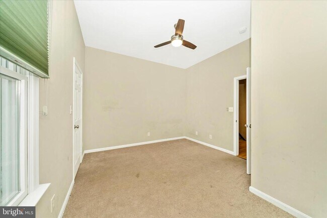 Building Photo - 3313 Moline Rd