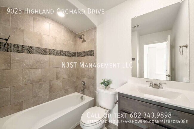 Building Photo - 9025 Highland Orchard Dr