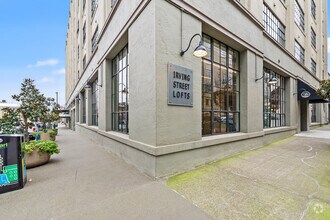 Building Photo - 1314 NW Irving St