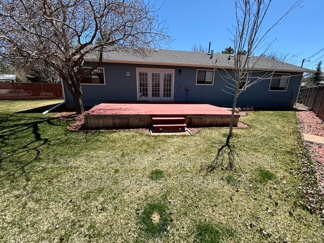 Building Photo - 3521 S Walapai Dr
