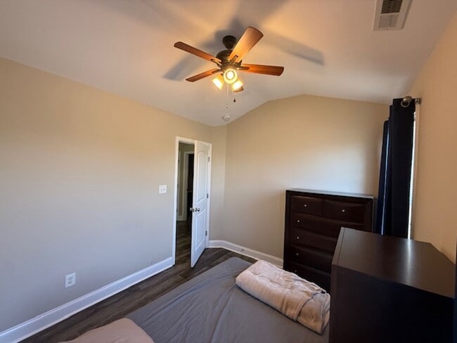 Building Photo - Welcome to Williamsburg Plantation!