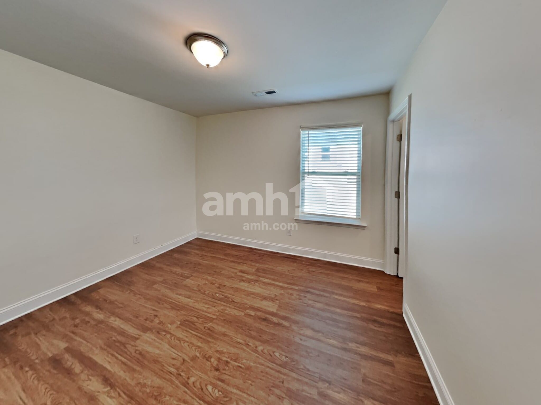 Building Photo - 139 Willowbrook Dr