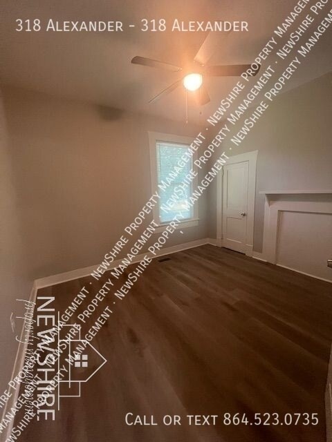 Building Photo - 318 Alexander Ave