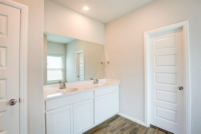 Building Photo - 3613 Bluestem Blvd