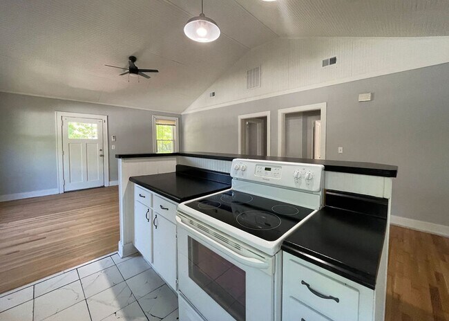 Building Photo - Available now. Totally remodeled 3 BR/2 BA...