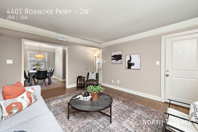 Building Photo - 4401 Roanoke Pkwy