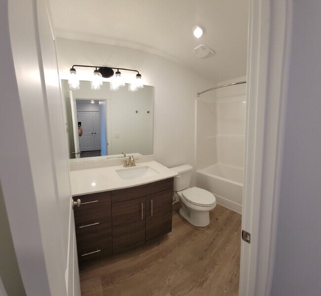 Building Photo - LEASE TAKEOVER In the highly sought after Summerfield Townhomes--3 bed, 2.5 baths