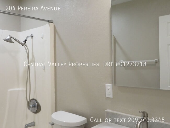 Building Photo - 204 Pereira Ave