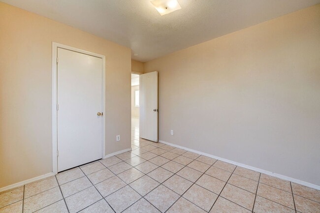 Building Photo - 108 Adams St