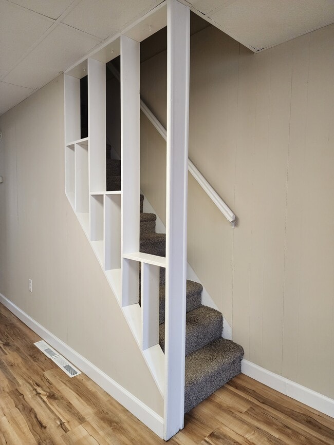 Stairs - 558 Broad St