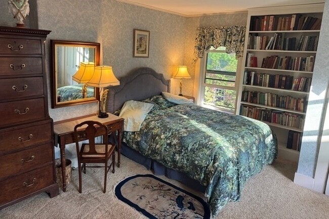 Building Photo - 39 Walker St