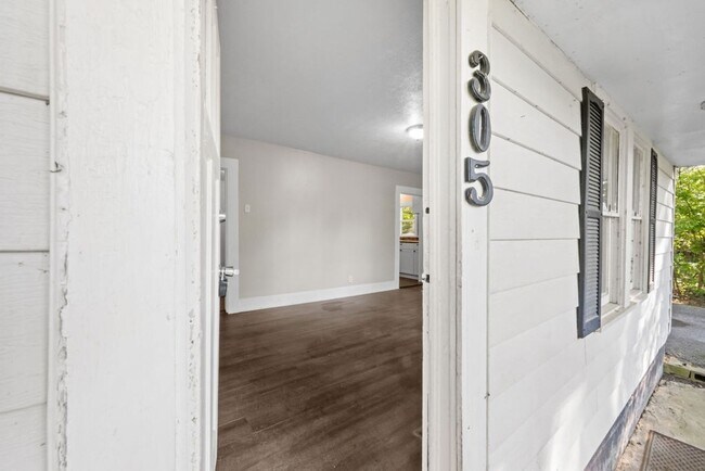 Building Photo - 3 bedroom 1 bath home for rent in Glencoe.