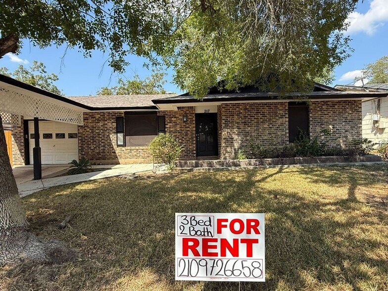 Building Photo - 217 Avenue E