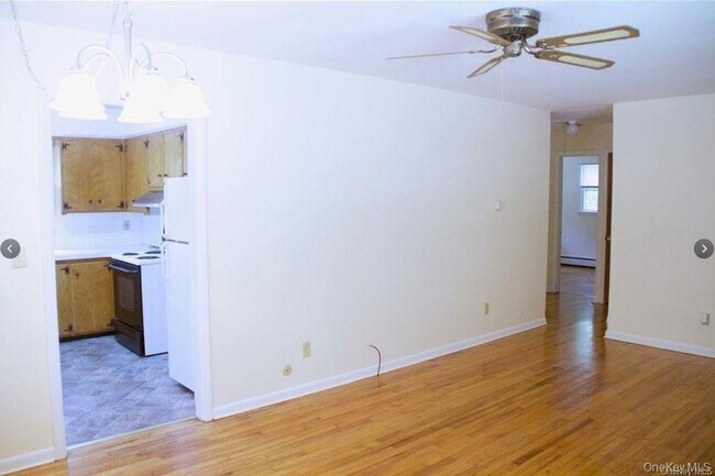 Building Photo - 10 Balder Ct