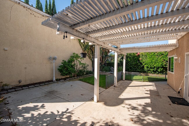 Building Photo - 1425 Clayton Way