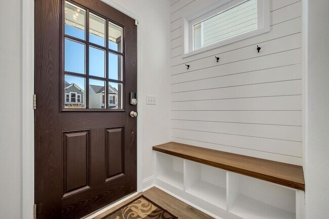 Building Photo - 458 Grand Oaks Rd