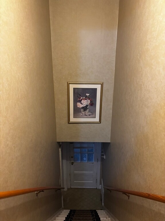 Building Photo - 30 Linwood Ave