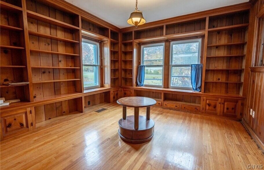 Building Photo - 7909 Turin Rd