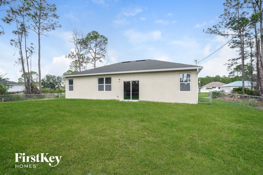 Building Photo - 542 Reading St SE