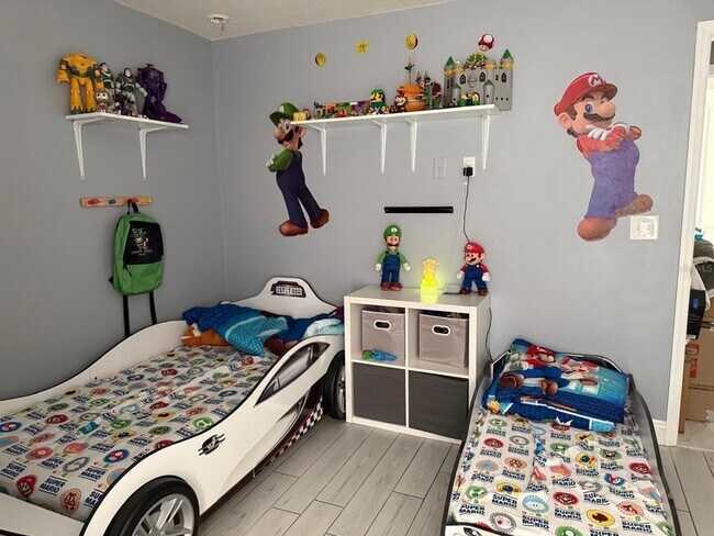 Building Photo - 4706 Doral Pointe Dr