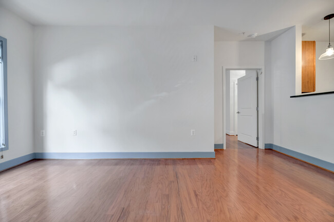 Building Photo - 1425 11th St NW