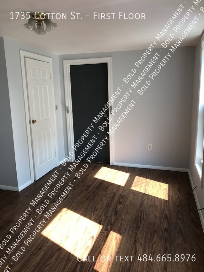 Building Photo - 1735 Cotton St