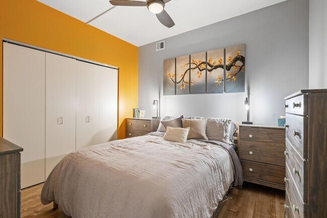 Building Photo - 929 Portland Ave