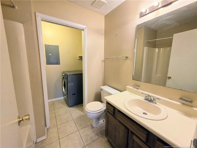 Building Photo - 1861 Tryon Dr