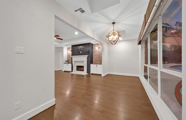 Building Photo - 20730 Windrose Bend Dr