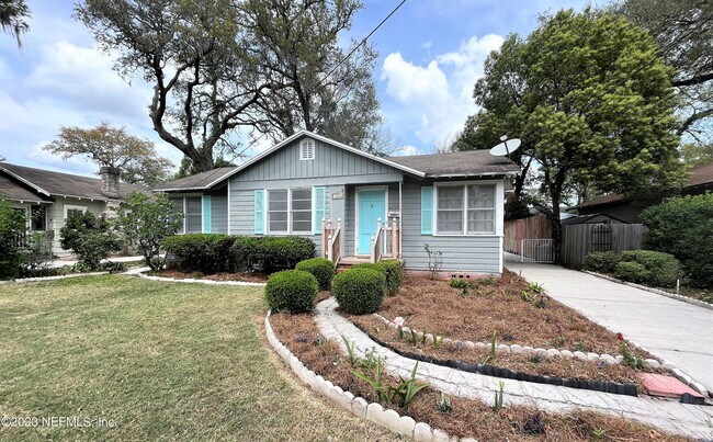 Primary Photo - 4233 Colonial Ave