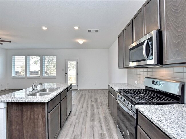 Building Photo - 17301 Leafroller Dr