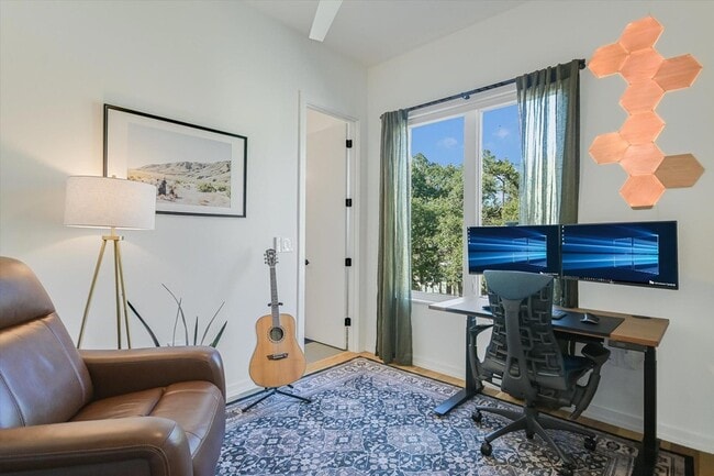 Building Photo - 410 W Alpine Rd